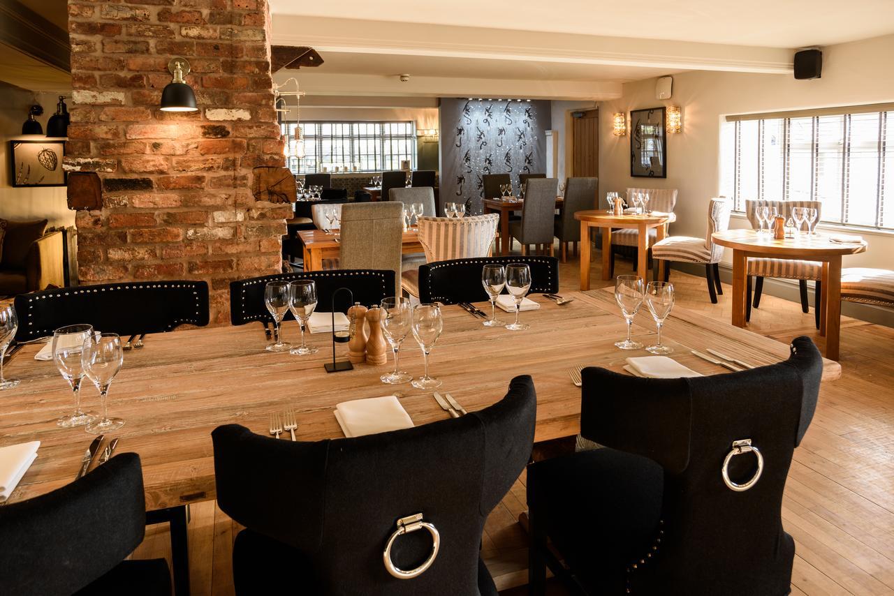 The Wheatsheaf Отель Onneley